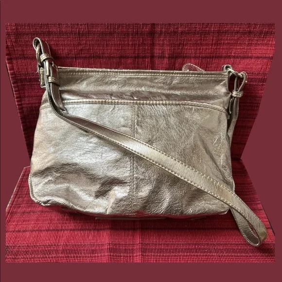 The Sak Metallic Gold-Silver Pig Leather Shoulder Bag - Picture 2 of 10